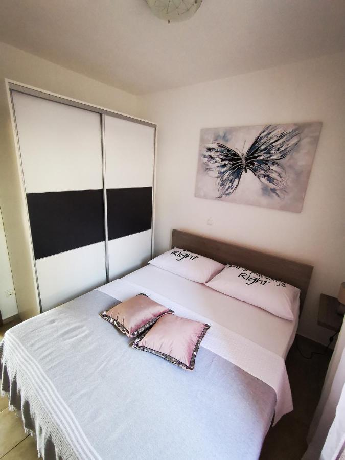 Helena Apartment Рогозница Екстериор снимка
