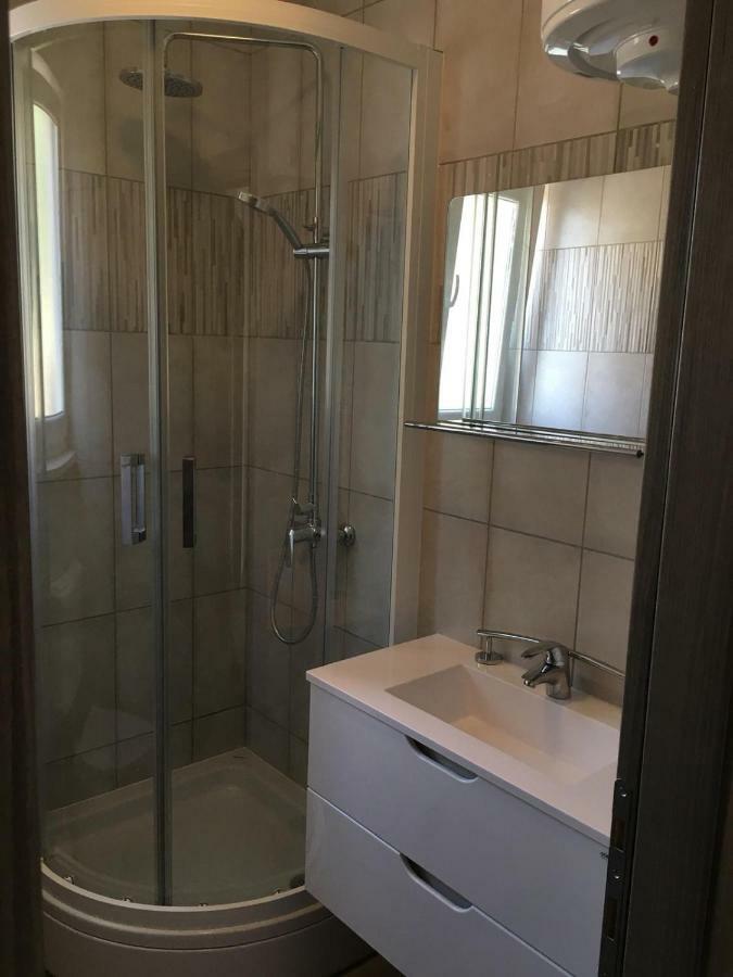 Helena Apartment Рогозница Екстериор снимка